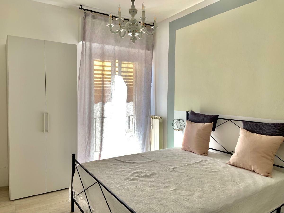 Rosy'S Flat Apartment ลาสเปเซีย ภายนอก รูปภาพ